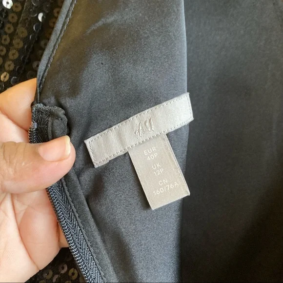 🌼 H&M Black Sequinned Jumpsuit - Picture 3 of 6